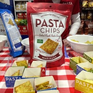 I love Pasta Chips in every variety. Yes, I sampled each one and took home a back of Garlic Parmesan.